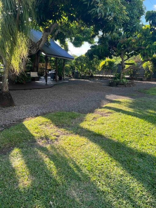 Heitiare Lodge Paea Exterior photo